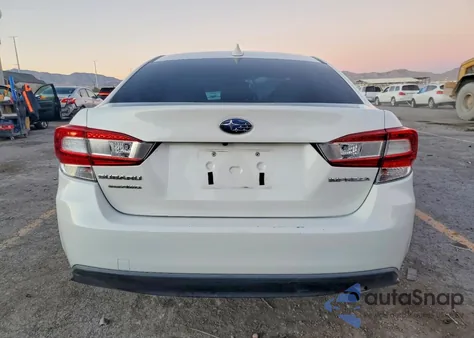 2018 Subaru Impreza Premium из США, поврежденный, VIN 4S3GKAB60J3600131